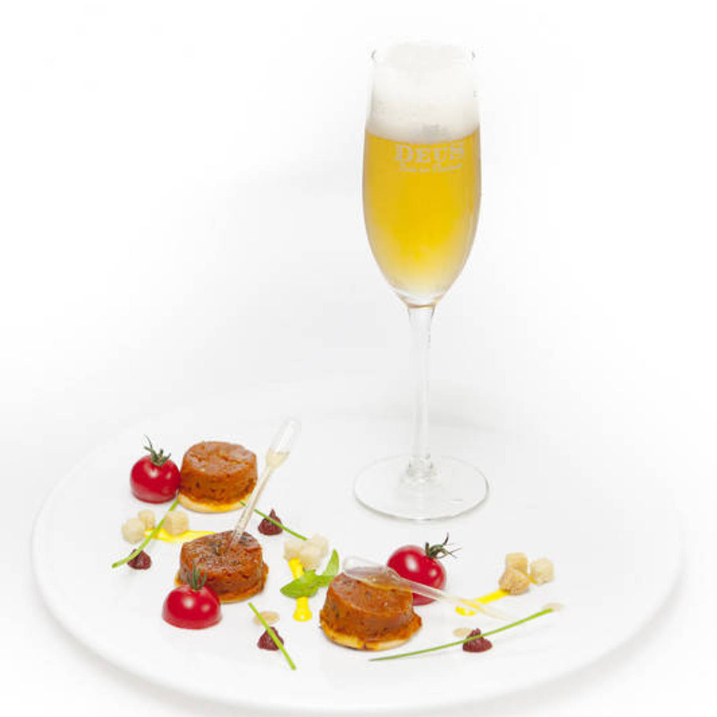 Tatin of sundried tomato with basil, ginger and Deus Brut des Flanders